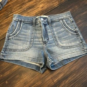 Abercrombie high rise shorts!